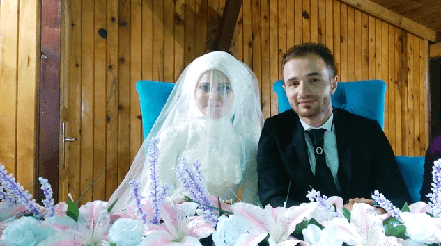 Nazlı Dündar ile İrfan Karaca dünya evine girdi