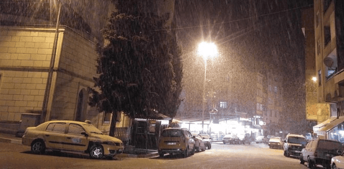 Çaykara’da kar nedeniyle okullar tatil edildi