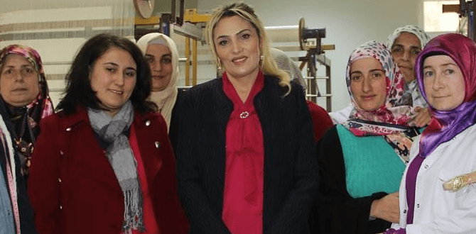 Trabzon Valisi Yücel Yavuz’un  eşi Şengül Yavuz Çaykara’yı ziyaret etti