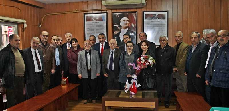 Çaykaralılar Derneği YGS Birincisi Elif Sema'yı ödüllendirdi 2