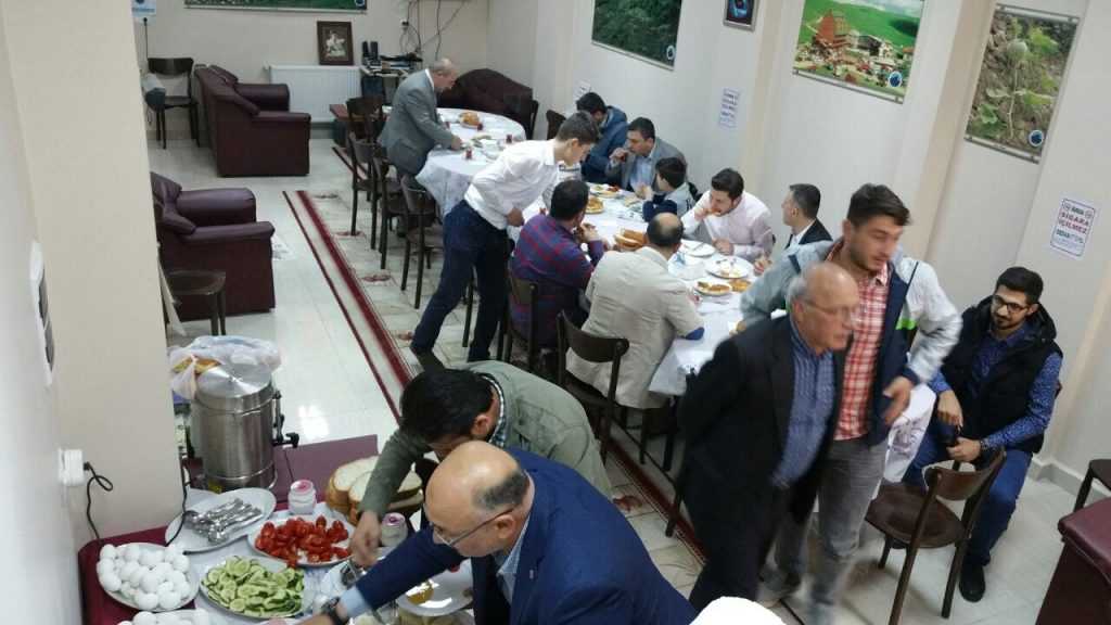 İstanbul'daki Şahinkayalılar Derneği yeni lokaline taşındı 5