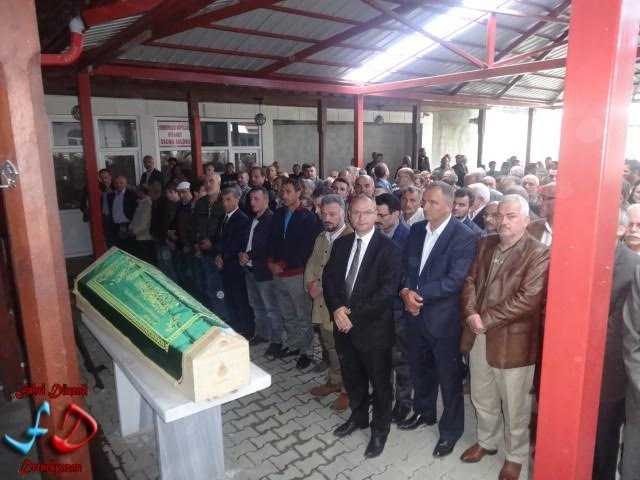 Büyükşehir Meclis Üyesi Hüseyin Dereli toprağa verildi 4