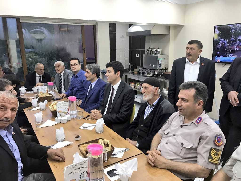 Şehit yakınları ve gaziler iftarda buluştu 2