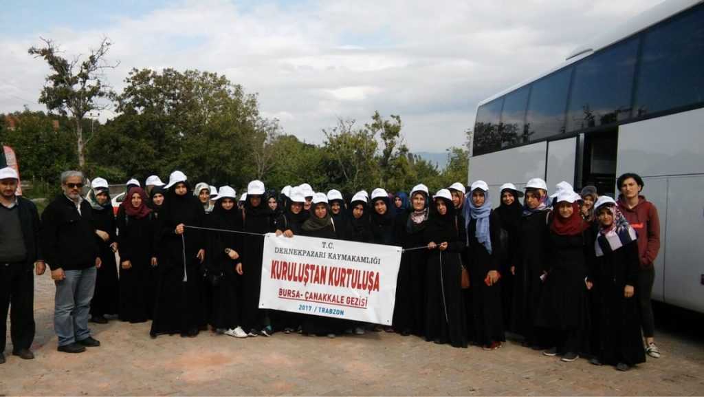 Dernekpazarı'nda öğrenciler ecdadın izinde Çanakkale'de 1
