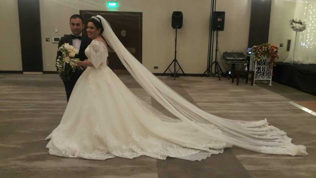 Fatma Aktaş kızı Hatice'yi evlendirdi 3