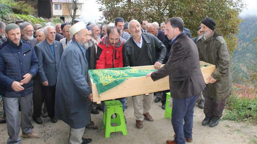 Elmalı’da İrve Mutlu Toprağa verildi. 2