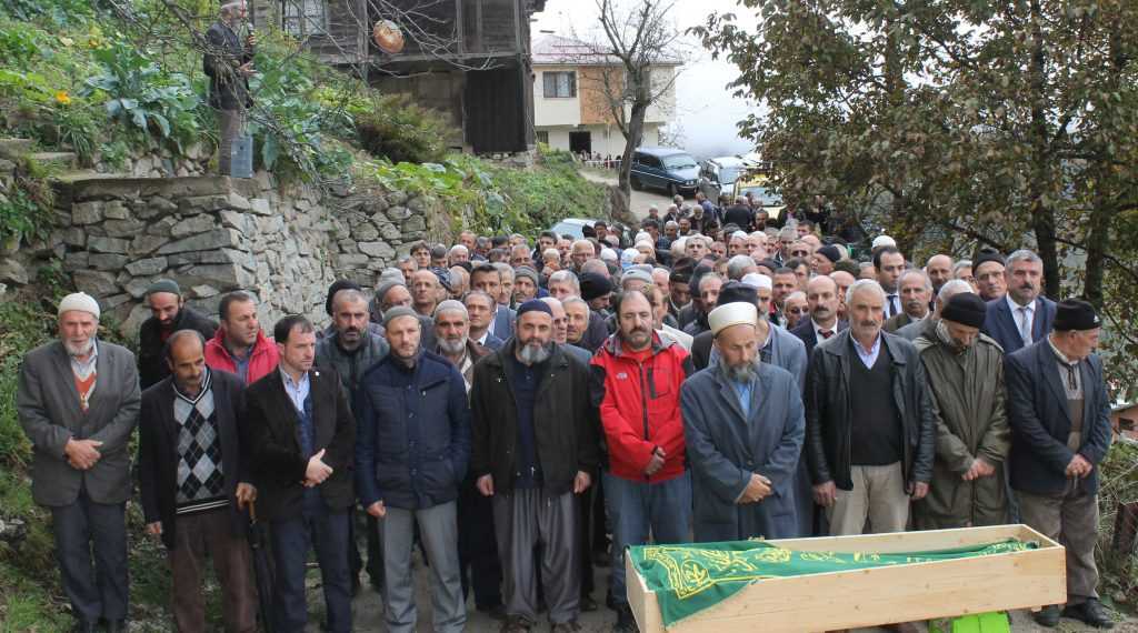 Elmalı’da İrve Mutlu Toprağa verildi. 1