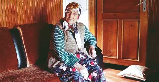 Emine Kır vefat etti