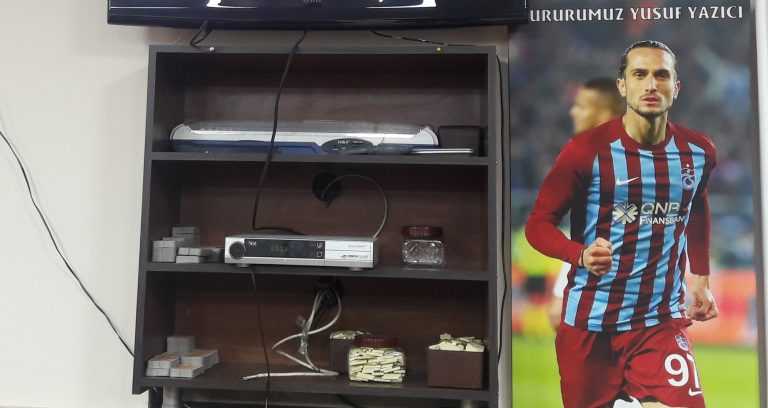 Çaykara-Dernekpazarı Derneği Milli Futbolcuya sahip çıktı