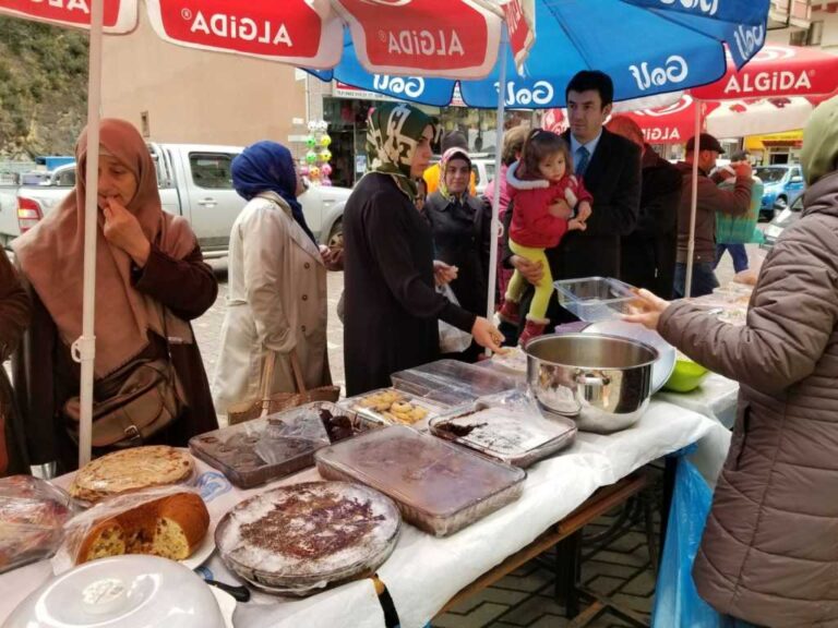 Çaykara’dan Mehmetçik Vakfı’na kermes