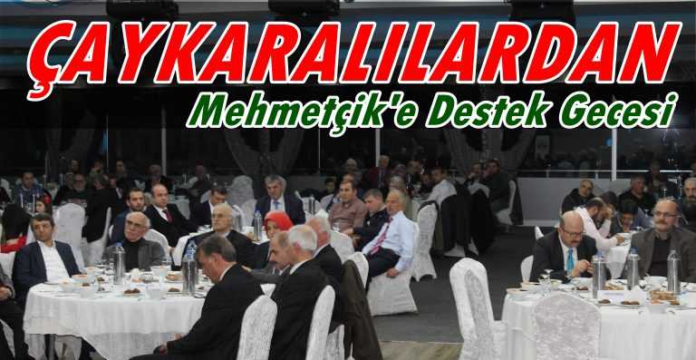 Çaykara-Dernekpazarlılar Mehmetçik’e destek için kucaklaştı