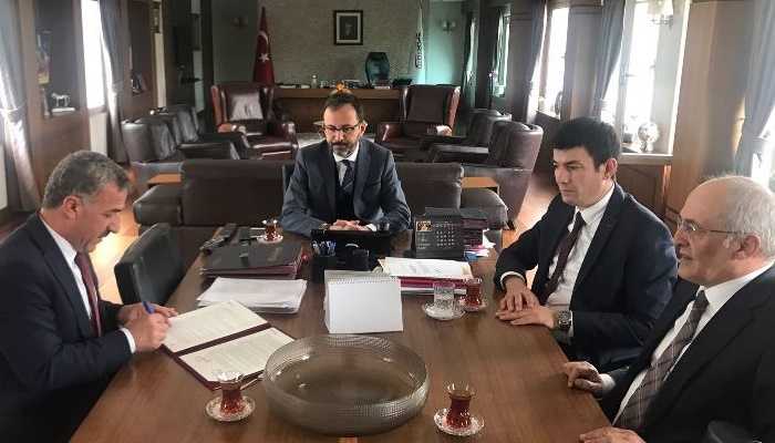 Çaykara İlçe stadı onarılacak