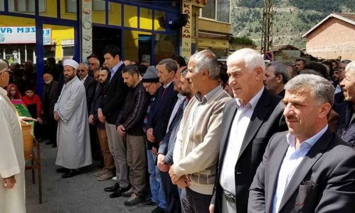 Karaçam’da Şakire Şener toprağa verildi