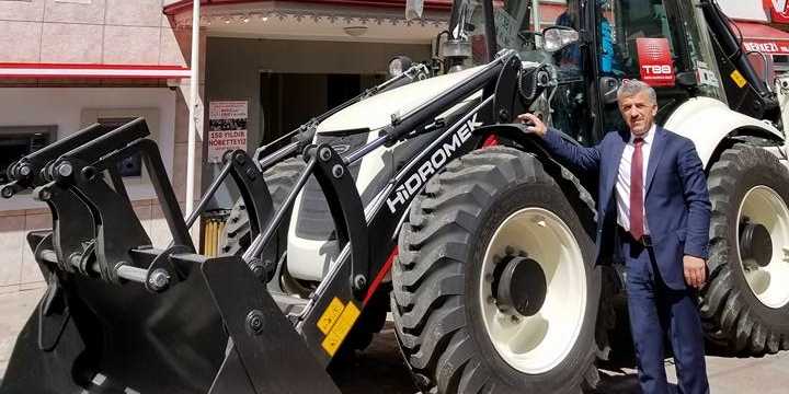 Bakan Soylu’dan Çaykara’ya İş Makinesi