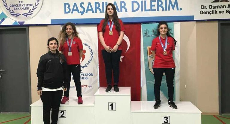 Atıcılıkta Türkiye rekoru Çaykara’dan