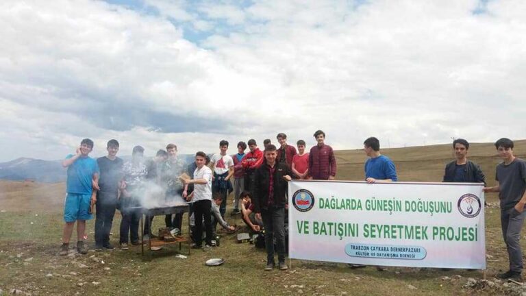 Yaylalalarda güneşin doğuşunu batışını seyrettiler