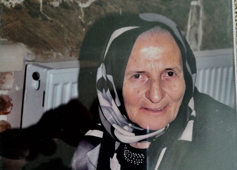 Yukarı Kumlu Mahallesinden Fevkiye Şentürk vefat etti