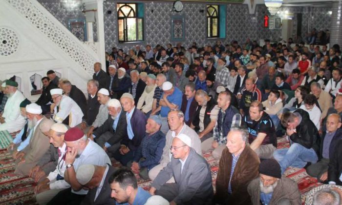Çaykara Taşkıran Mahallesinde Bayramlaşma