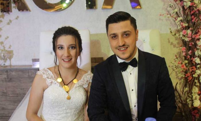 İzmir’den Taşlıgedik’e gelin geldi