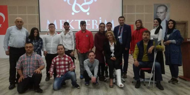 Türkiye’de İlk Tüm Engelliler Sanat Akademisi