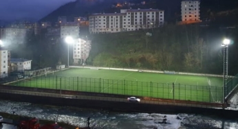 Çaykara İlçe Stadı Işıklandırıldı