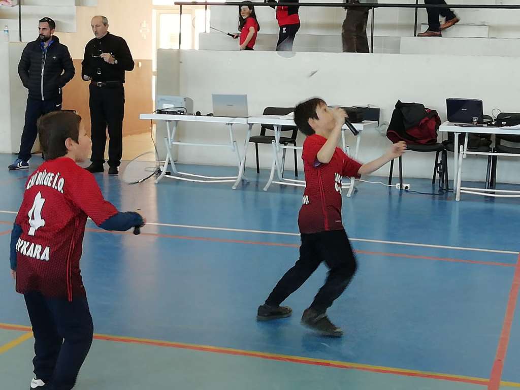Zeki Bilge İlkokulu Badmintonda Trabzon ikincisi oldu 2 Zeki Bilge İlkokulu Badmintonda Trabzon ikincisi oldu 2