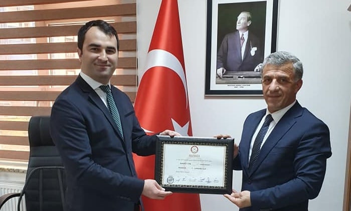 Çaykara Belediye Başkanı Tok mazbatasını aldı