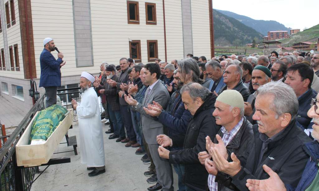 Mustafa Kocaman toprağa verildi