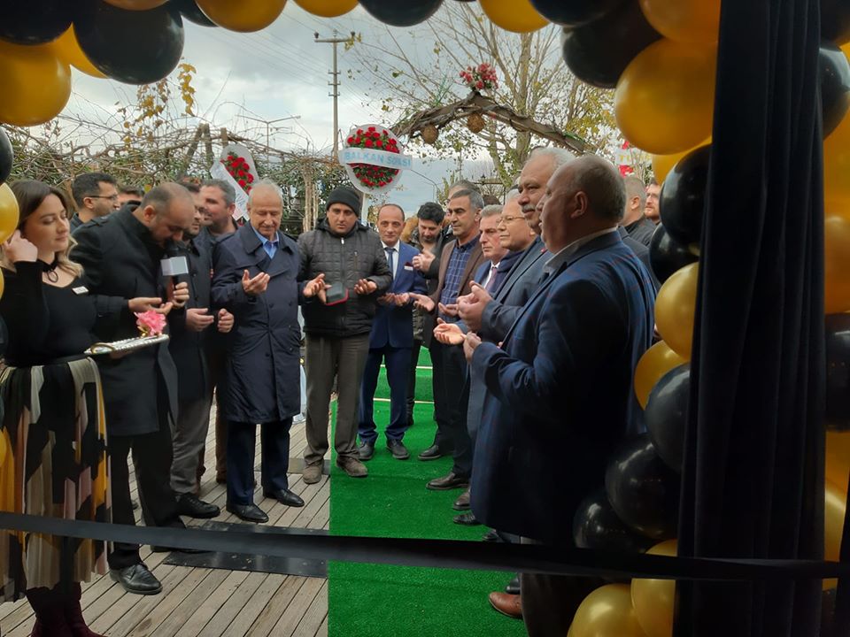 Kuymak Akhisar’da Cafe Ren’in açılışı yapıldı 12