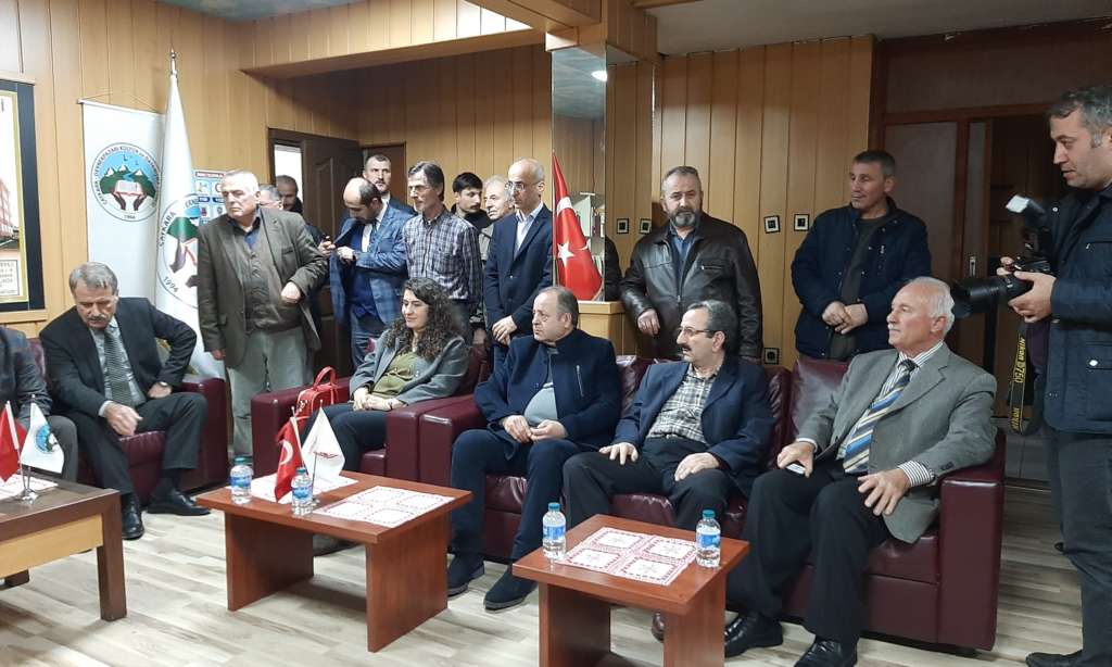 Trabzon Büyükşehir Belediye Başkanı Zorluoğlu Çaykara- Dernekpazarı’nı ziyaret etti. 7