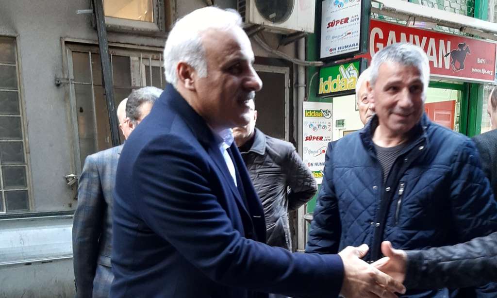 Trabzon Büyükşehir Belediye Başkanı Zorluoğlu Çaykara- Dernekpazarı’nı ziyaret etti. 2