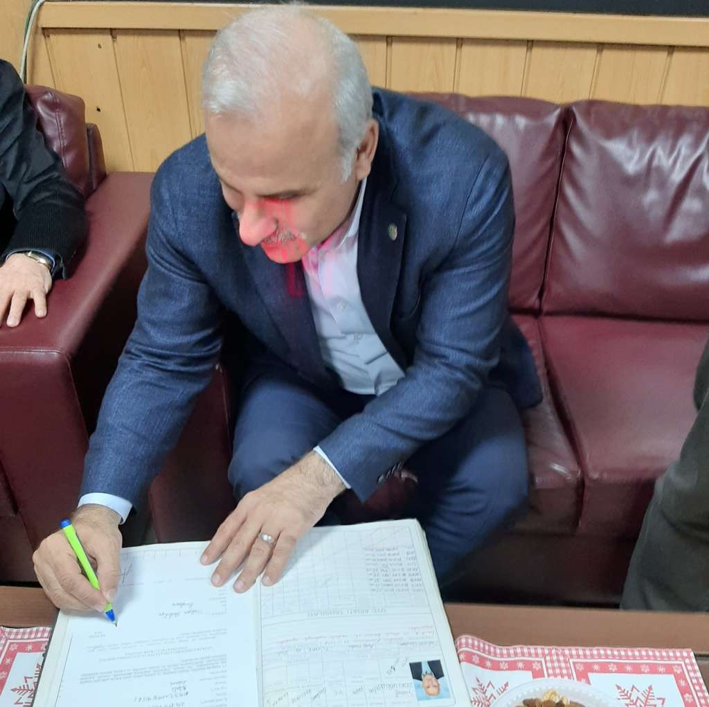 Trabzon Büyükşehir Belediye Başkanı Zorluoğlu Çaykara- Dernekpazarı’nı ziyaret etti. 1