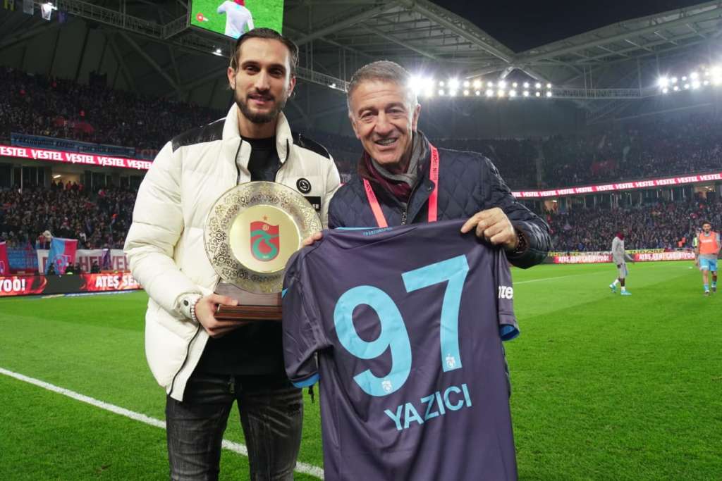 Trabzonspor’dan Yusuf Yazıcı’ya teşekkür plaketi