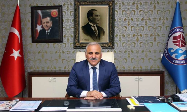 Başkan Zorluoğlu, Kurban Bayramı dolayısıyla mesaj yayınladı