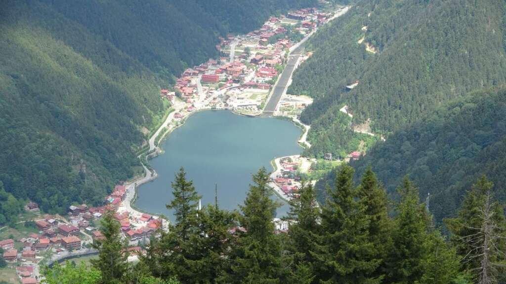 Uzungöl, pandemi öncesi günlerine dönecek 1