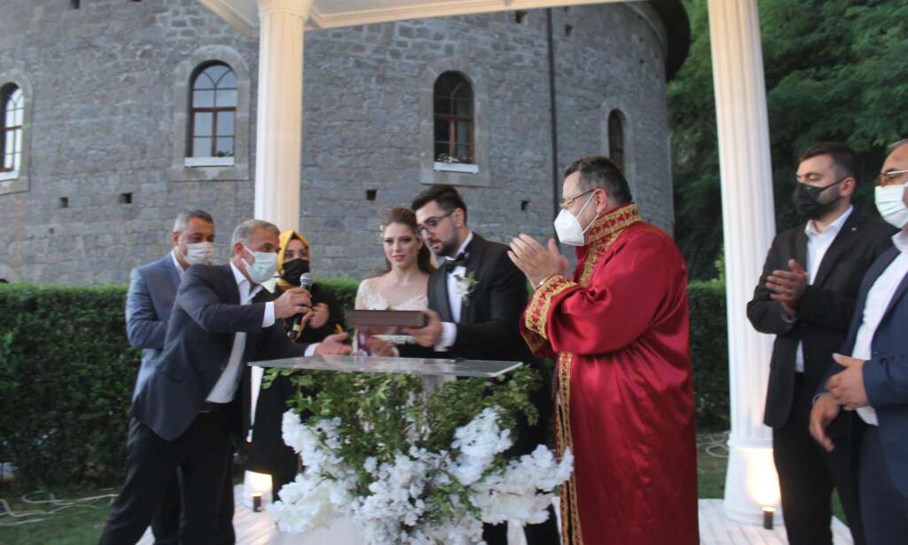 Ahmet Akyüz oğlu Ertuğrul’u evlendirdi 4