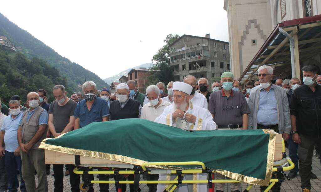 Taşkıran Mahallesinden Zennure Albayrak son yolculuğuna uğurlandı