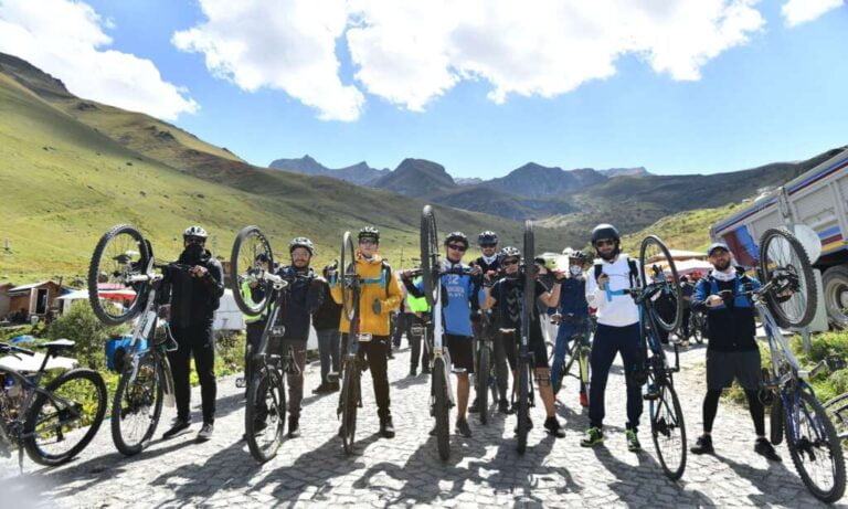 Haldızen Yaylası’nda bisiklet turu