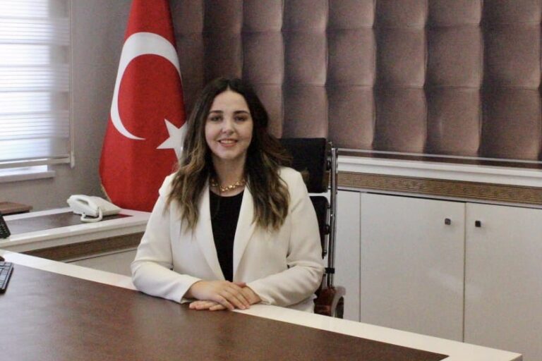 Kaymakam Nur Yalçınkaya Çilimli’de göreve başladı