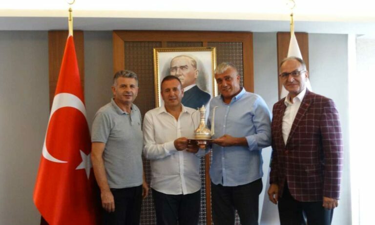 KKTC Çaykaralı Başkan çeşitli temaslarda bulunmak üzere Türkiye’de