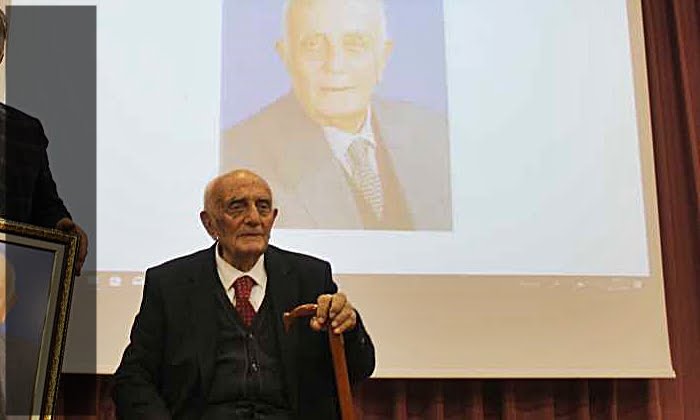 Asırlık eğitim çınarı Ahmet Gürsoy vefat etti