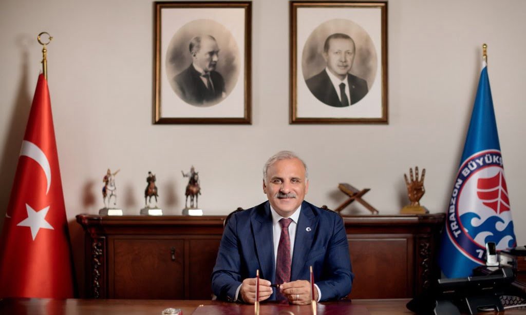 Başkan Murat Zorluoğlu, 29 Ekim Cumhuriyet Bayram mesajı