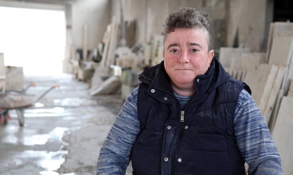 Çaykaralı  Nazmiye yazıcı  memurluktan mermer ustalığının öyküsü