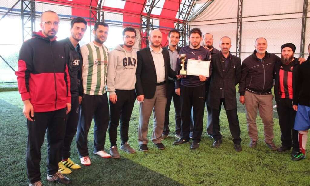 İlçe Müftülükleri arası Futbol Turnuvasında Çaykara Üçüncü oldu
