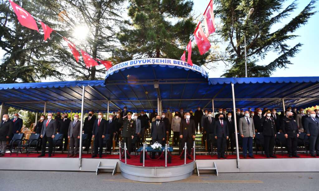Trabzon'un fethinin 560’ıncı yıl dönümü törenlerle kutlandı. 4