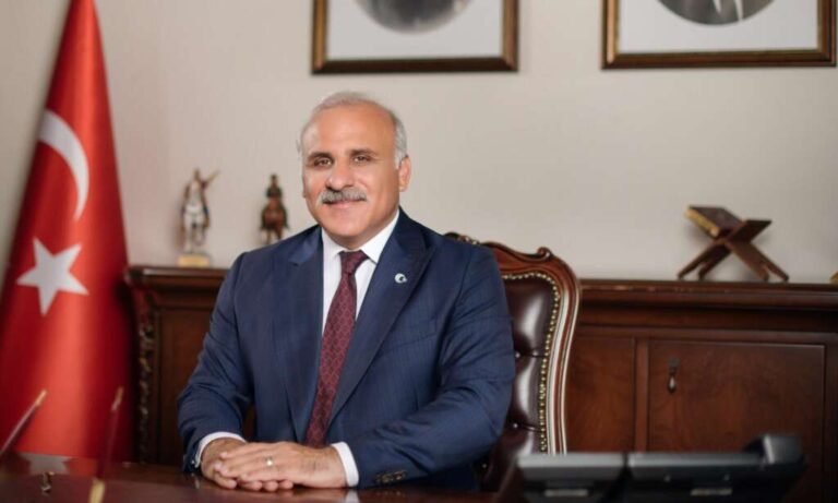 Başkan Zorluoğlu  10 Kasım Atatürk’ün 83. üncü vefatının yıl dönümü mesajı