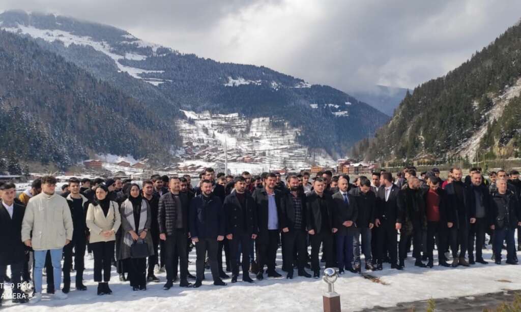 Çaykara Ülkü Ocakları Uzungöl’de bir araya geldiler