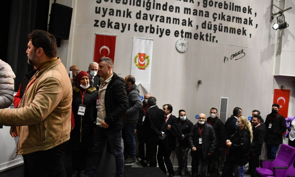 Trabzon Gazeteciler Cemiyeti Başkanı Ersen Küçük Güven tazeledi 6