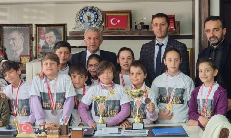 Çaykara Satrançta İl Şampiyonu