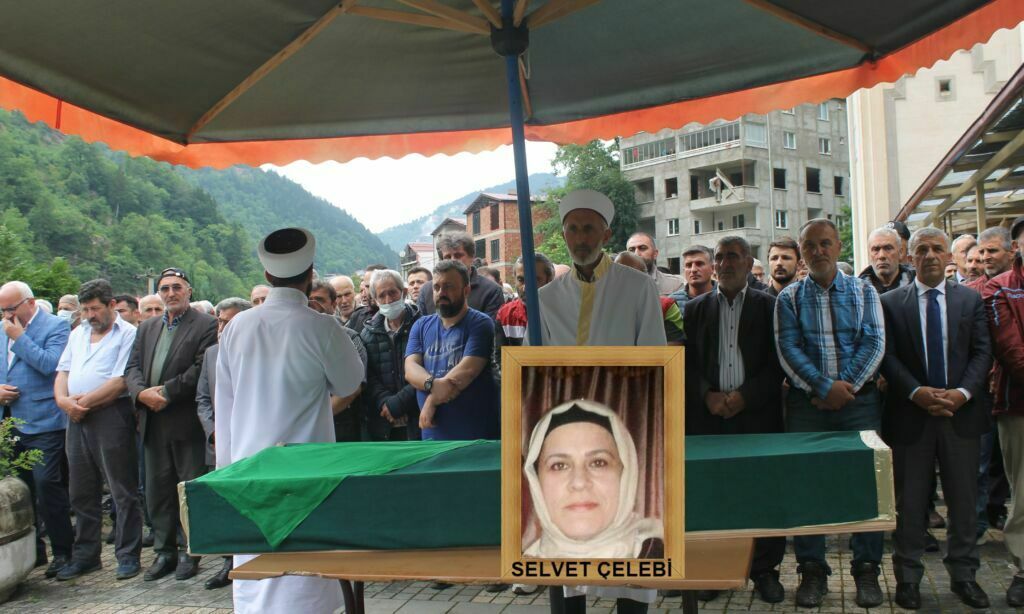 Taşkıran Mahallesinden Selvet Çelebi sonsuza uğurlandı